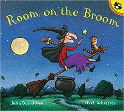 房间Broom为孩子们写巫术书